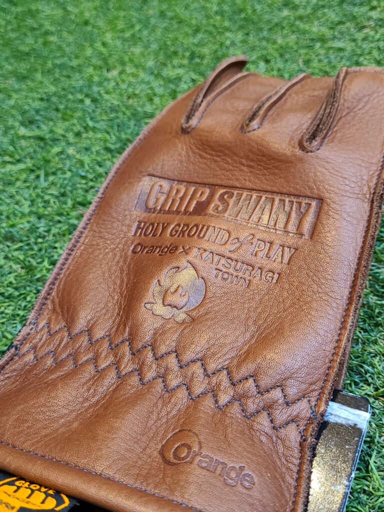 グリップスワニーの別注グローブをご紹介！ | Orange | アウトドア